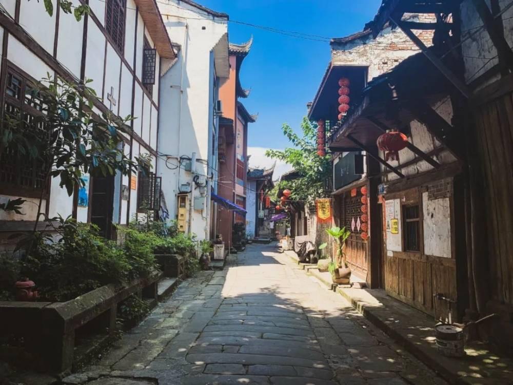 中央广播电视总台《2024年春节联欢晚会》四地分会场与主会场首次进行整体合练